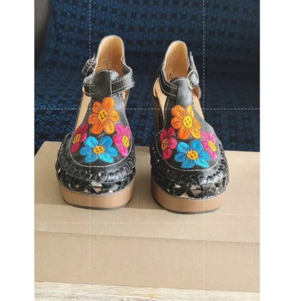 Mexican Heeled Black Sandals Huarache Genuine‎ Leather Floral Embroidered 8.5 M - Picture 9 of 9